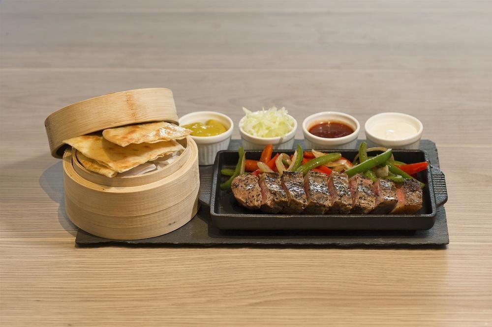 Four Points By Sheraton Singapore, Riverview Экстерьер фото